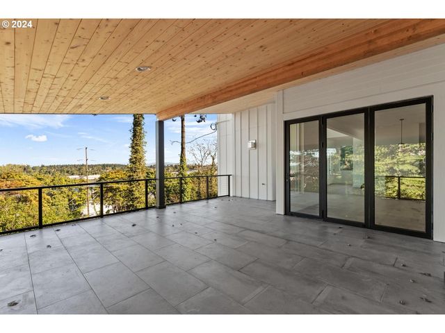 9316 Nw HARDY Ave, Portland, OR 97231