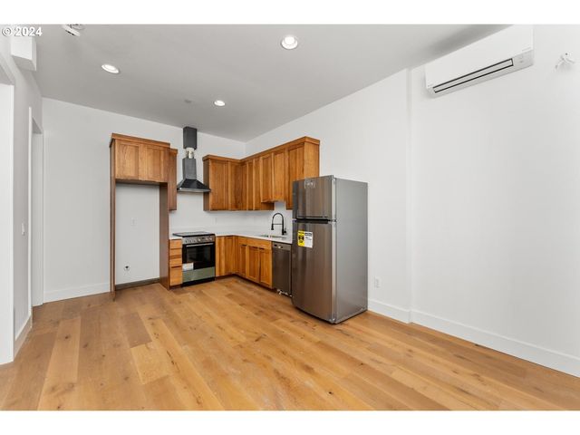 9316 Nw HARDY Ave, Portland, OR 97231