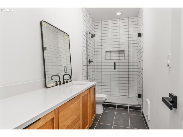 9316 Nw HARDY Ave, Portland, OR 97231