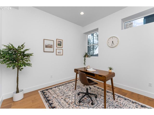 9316 Nw HARDY Ave, Portland, OR 97231