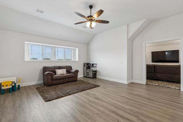 11101 Norcross Drive, Cross Roads, TX 76227