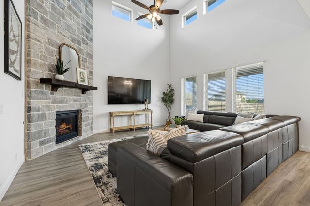 11101 Norcross Drive, Cross Roads, TX 76227