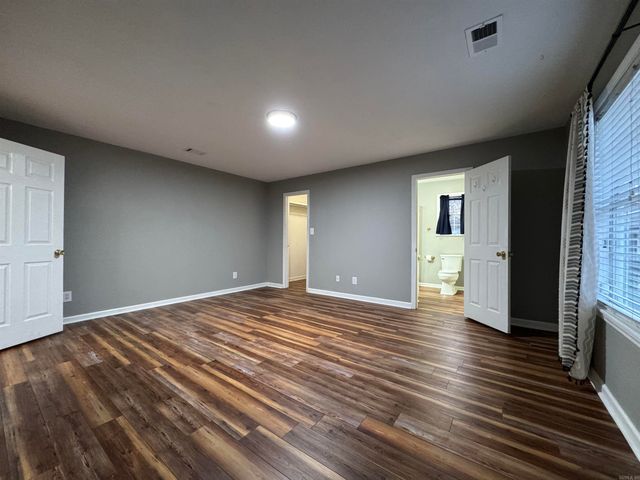 205 Kleinshore Road, Hot Springs, AR 71901