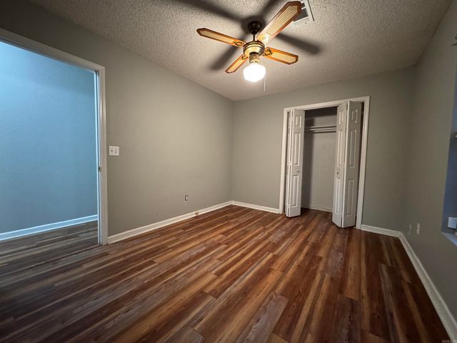 205 Kleinshore Road, Hot Springs, AR 71901