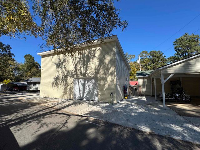 205 Kleinshore Road, Hot Springs, AR 71901