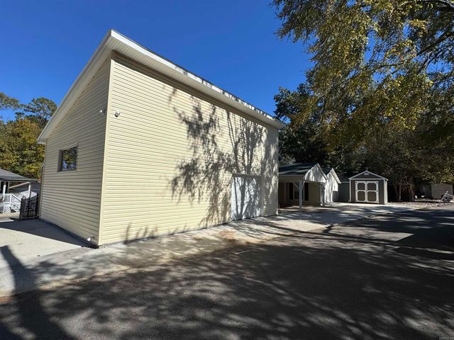 205 Kleinshore Road, Hot Springs, AR 71901