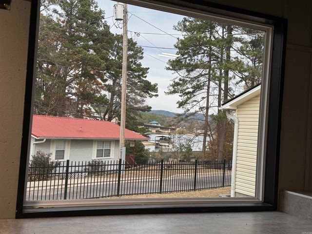 205 Kleinshore Road, Hot Springs, AR 71901