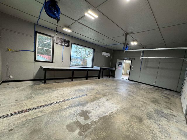 205 Kleinshore Road, Hot Springs, AR 71901