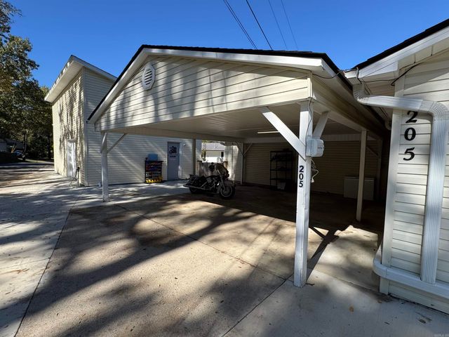 205 Kleinshore Road, Hot Springs, AR 71901