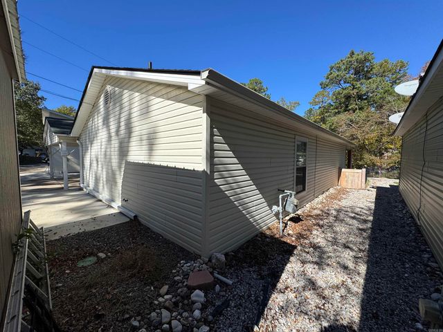 205 Kleinshore Road, Hot Springs, AR 71901