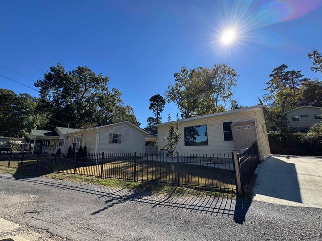 205 Kleinshore Road, Hot Springs, AR 71901