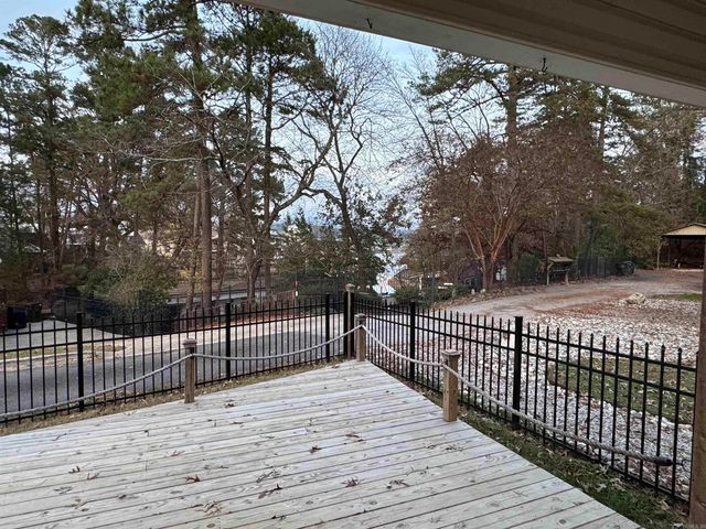 205 Kleinshore Road, Hot Springs, AR 71901