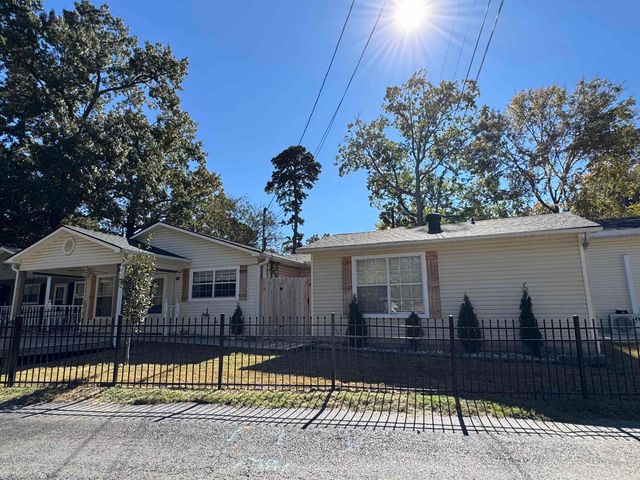 205 Kleinshore Road, Hot Springs, AR 71901