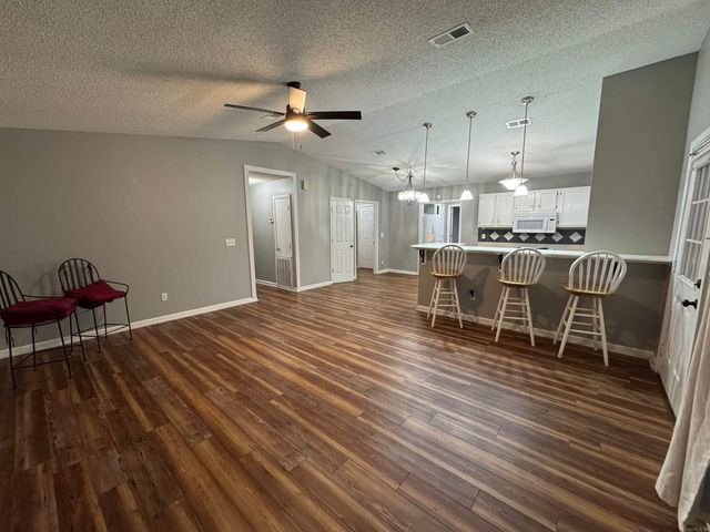 205 Kleinshore Road, Hot Springs, AR 71901