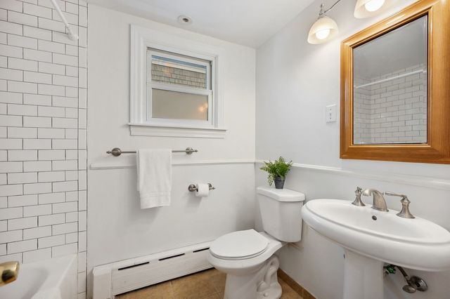 547 Melrose Avenue, Kenilworth, IL 60043