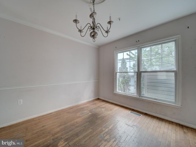 881-A BARNABY ST SE, Washington, DC 20032