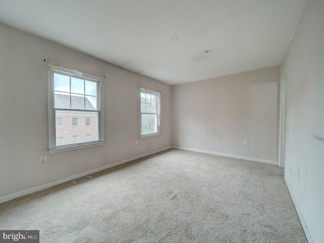 881-A BARNABY ST SE, Washington, DC 20032