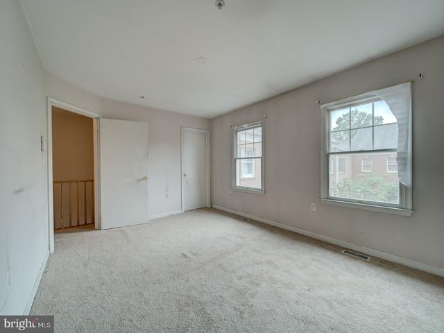 881-A BARNABY ST SE, Washington, DC 20032