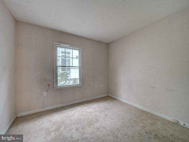 881-A BARNABY ST SE, Washington, DC 20032
