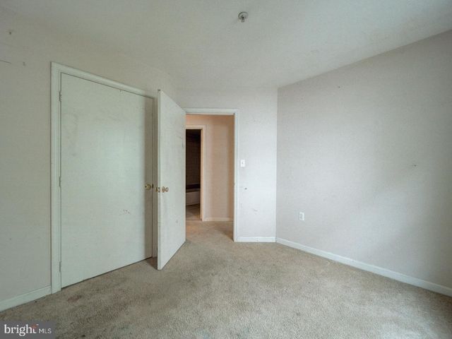 881-A BARNABY ST SE, Washington, DC 20032