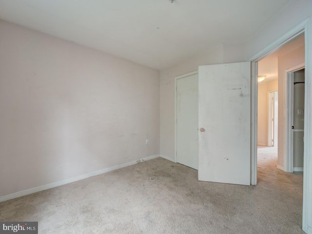 881-A BARNABY ST SE, Washington, DC 20032