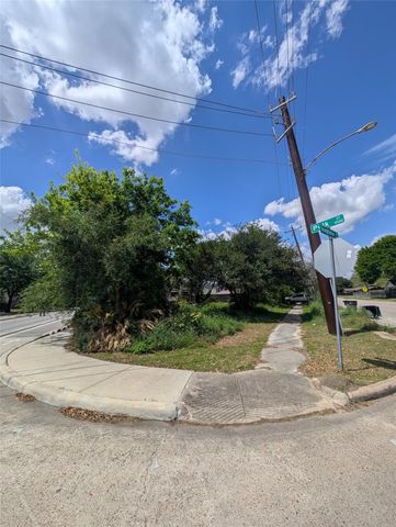 4441 Polk Street, Houston, TX 77023