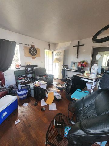 515 Iona Dr, San Diego, CA 92114