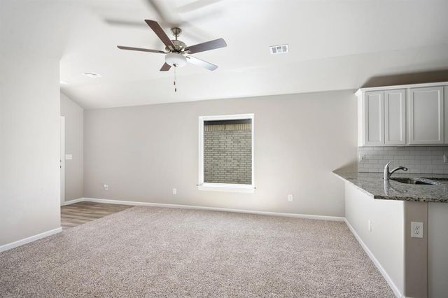 12725 Carrara Lane, Yukon, OK 73099