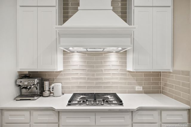 914 Gyngell Ln, San Antonio, TX 78260