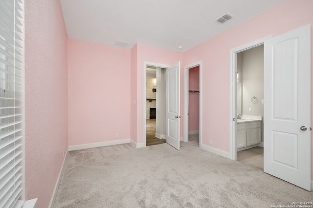 914 Gyngell Ln, San Antonio, TX 78260