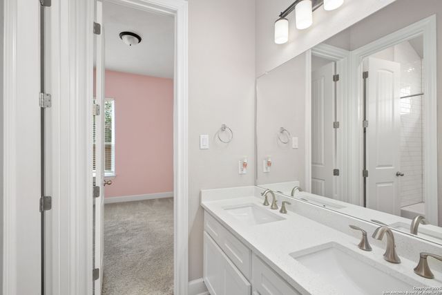 914 Gyngell Ln, San Antonio, TX 78260