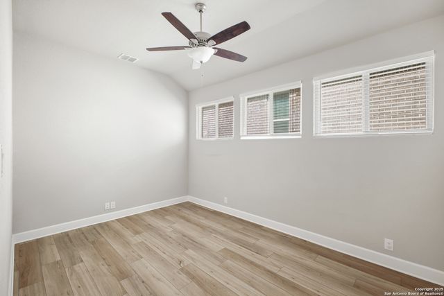 914 Gyngell Ln, San Antonio, TX 78260