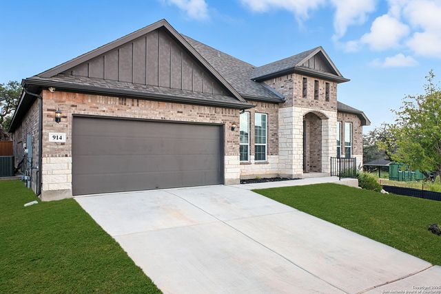 914 Gyngell Ln, San Antonio, TX 78260