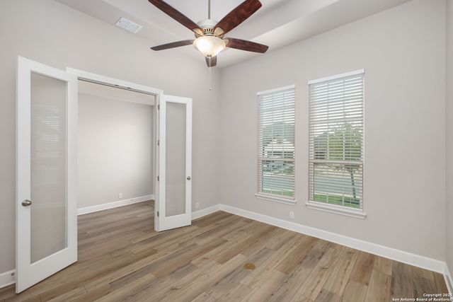 914 Gyngell Ln, San Antonio, TX 78260