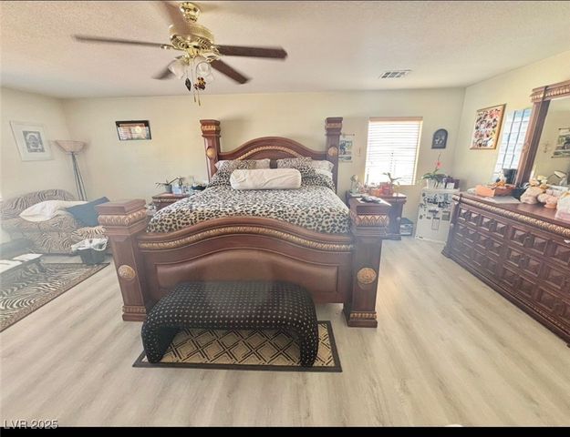 8342 Gilded Crown Court, Las Vegas, NV 89117