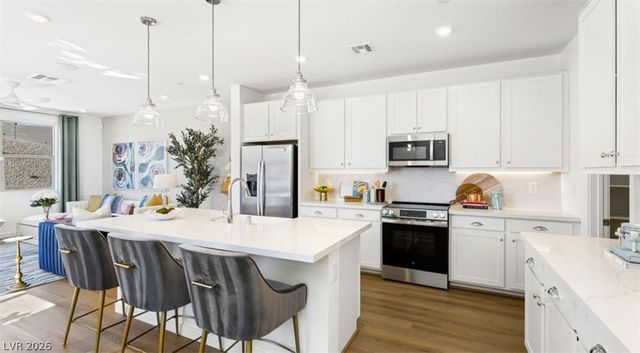 1530 Hopeful Lark Lane, Las Vegas, NV 89138