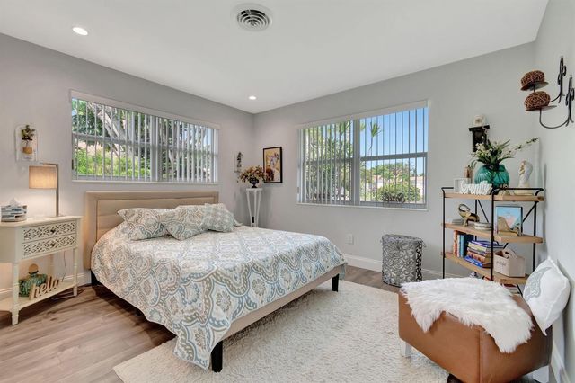 302 Venice Drive, Boynton Beach, FL 33426