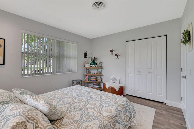 302 Venice Drive, Boynton Beach, FL 33426