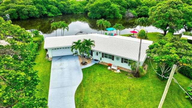 302 Venice Drive, Boynton Beach, FL 33426