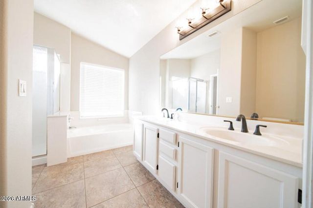 8909 W DAVIS Road, Peoria, AZ 85382