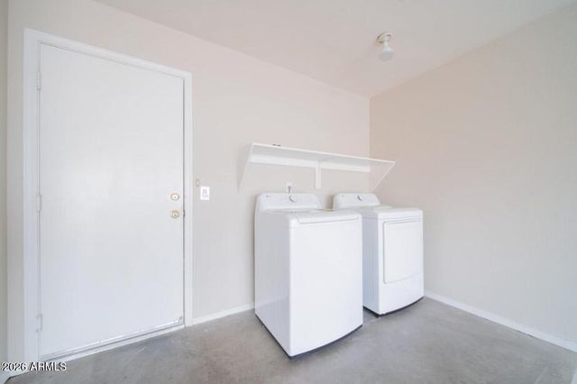 8909 W DAVIS Road, Peoria, AZ 85382