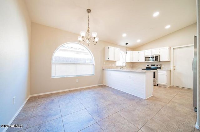 8909 W DAVIS Road, Peoria, AZ 85382