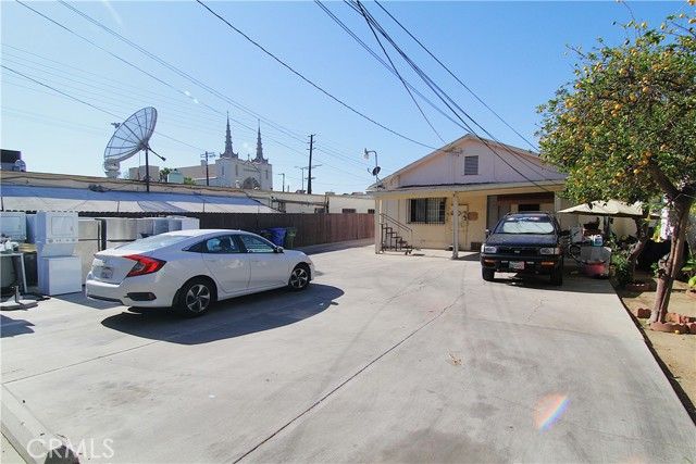 1108 N Kenmore Avenue, Los Angeles, CA 90029