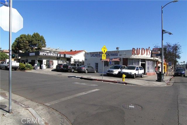 1108 N Kenmore Avenue, Los Angeles, CA 90029