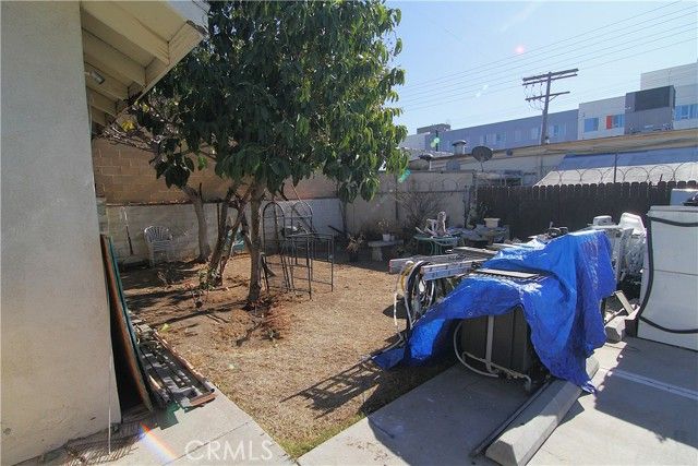 1108 N Kenmore Avenue, Los Angeles, CA 90029