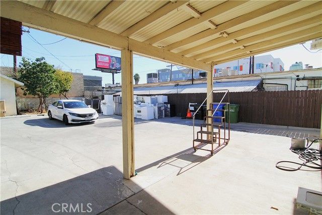 1108 N Kenmore Avenue, Los Angeles, CA 90029