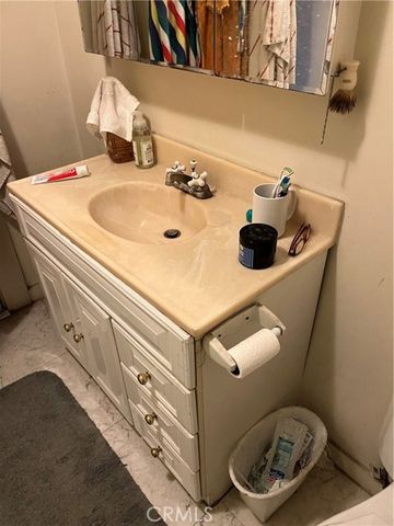 1108 N Kenmore Avenue, Los Angeles, CA 90029