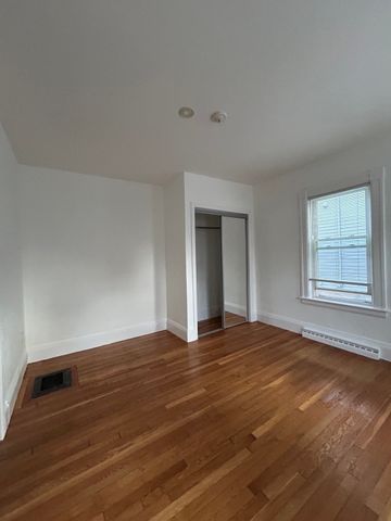 15 Bolster 1, Everett, MA 02149