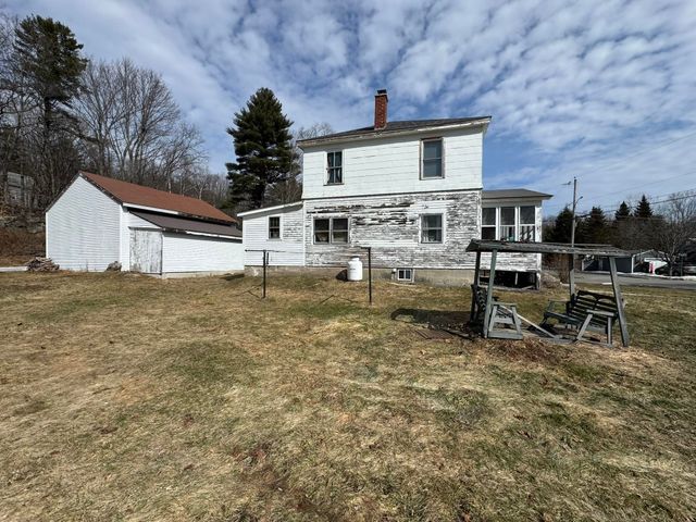 66 Winter Street, Newport, NH 03773