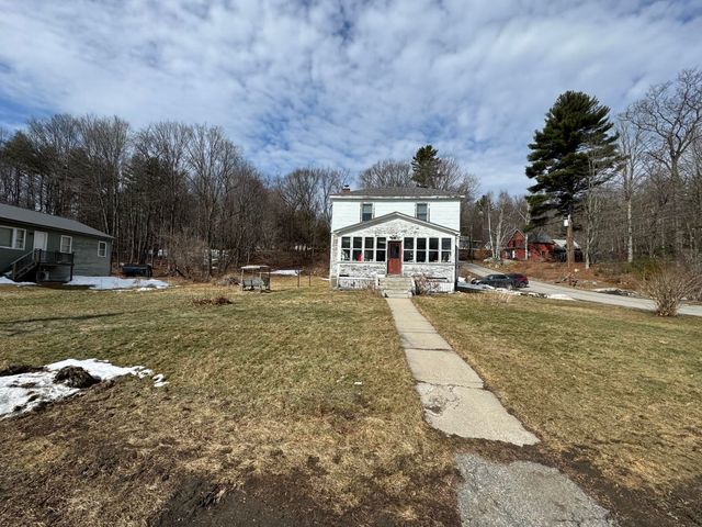 66 Winter Street, Newport, NH 03773